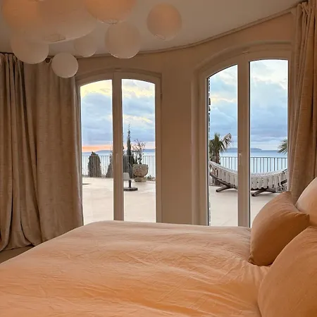 Vue Avec Piscine, Centre à Pieds Villa Le Lavandou